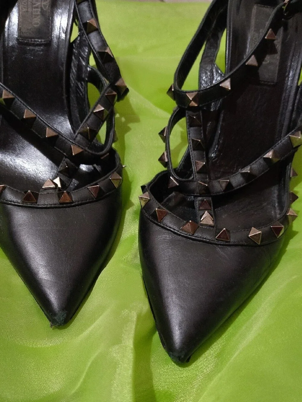 Valentino Garavani Black Pointed Studded Strappy Heels - Picture 16 of 16